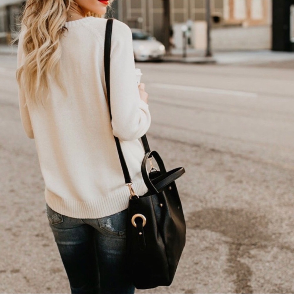 ✨HP! Cream & Black Knit Heart Patterned Sweater✨ - Picture 5 of 8